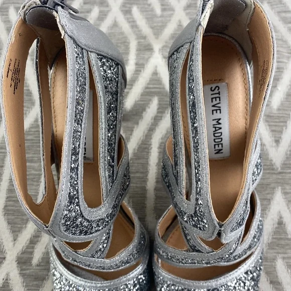 Steve Madden Sparkling Silver High Heels Immence Size: 7 - Picture 6 of 8
